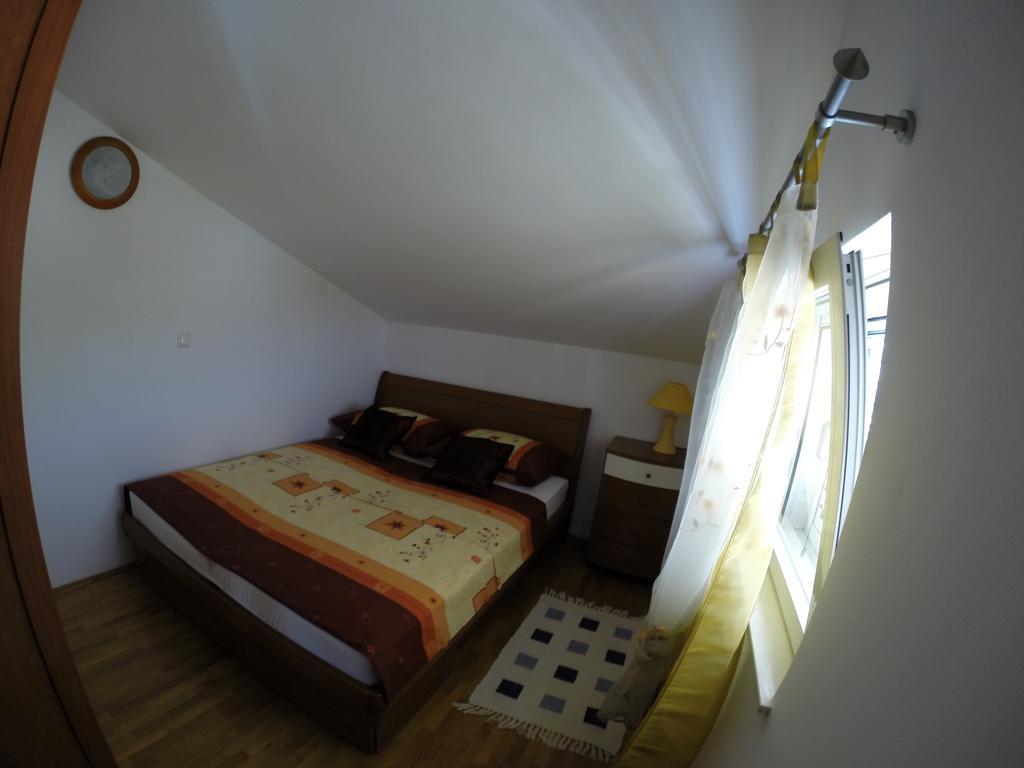 Apartments Romana Slatine Kamer foto