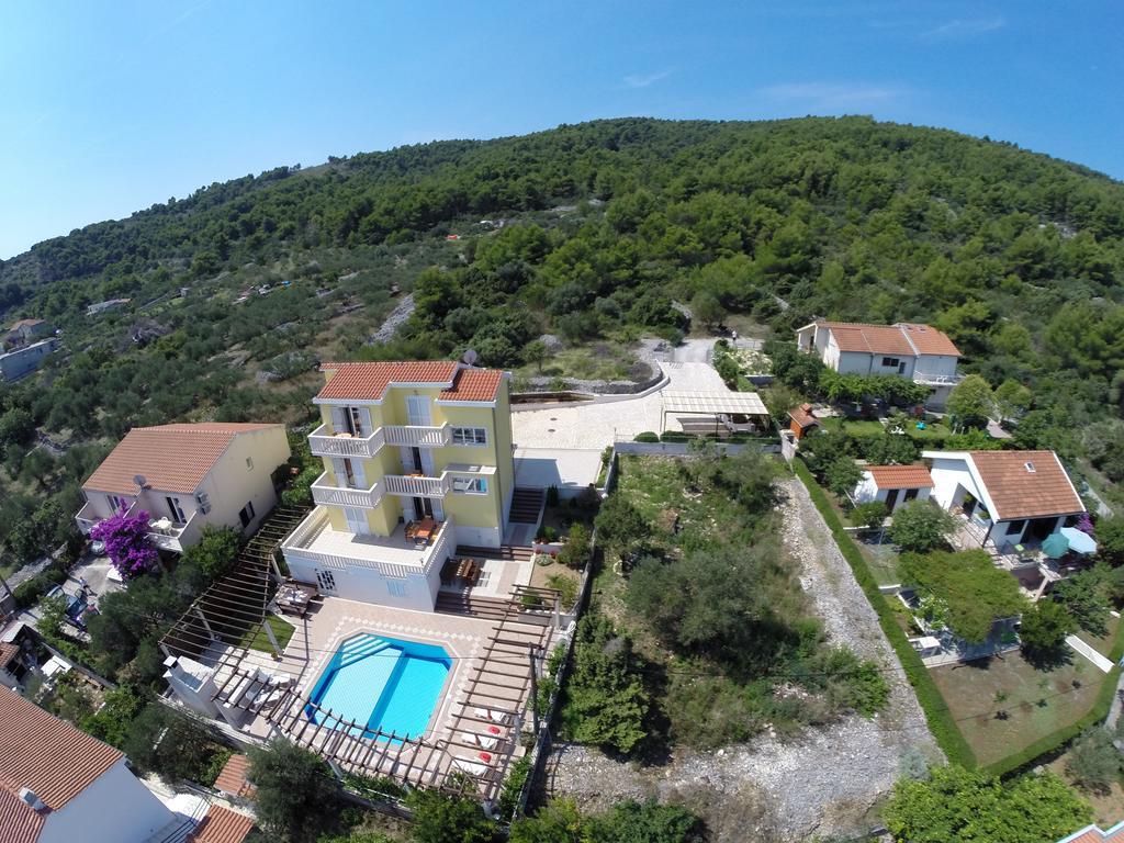 Apartments Romana Slatine Kamer foto
