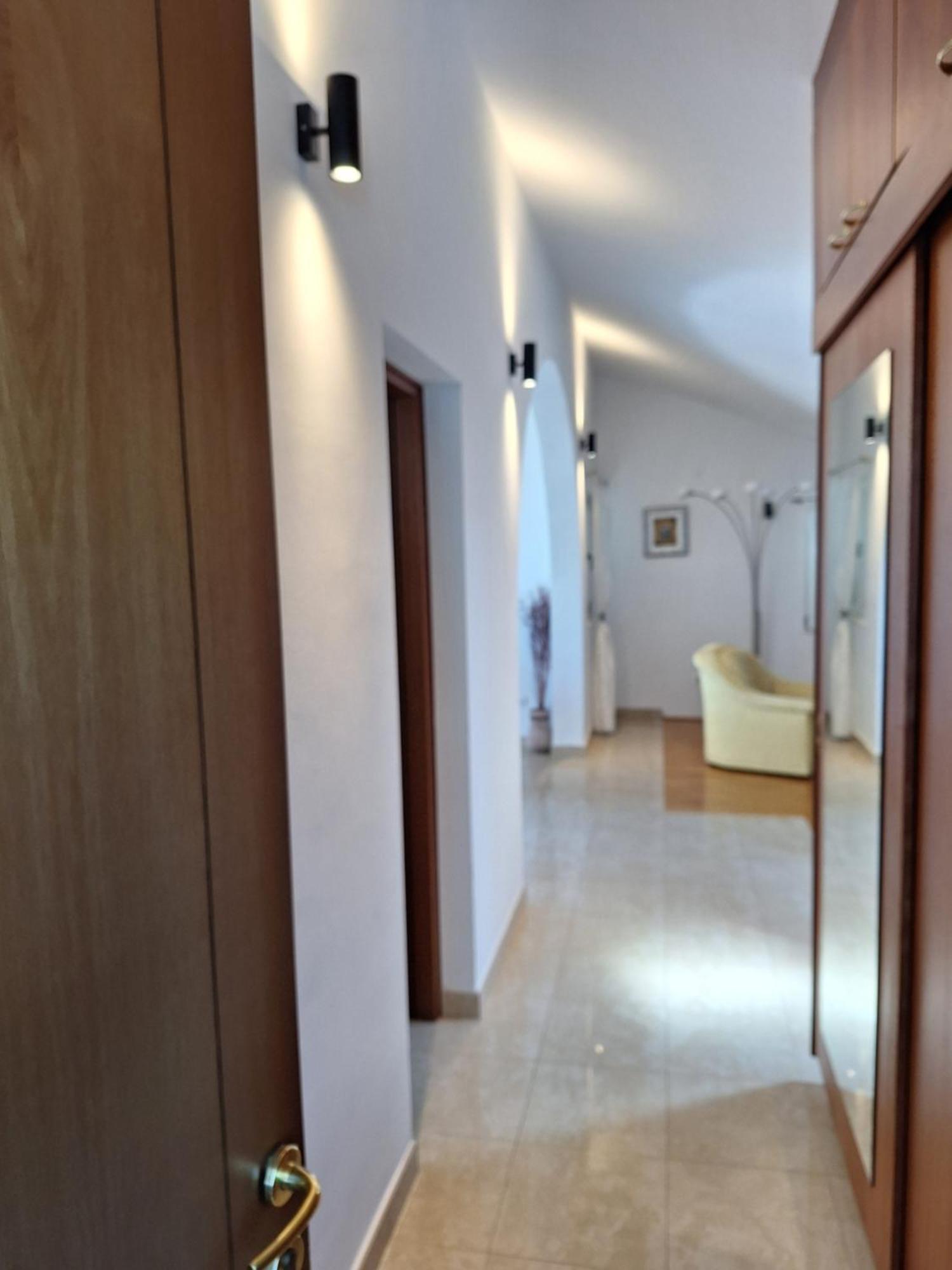 Apartments Romana Slatine Buitenkant foto